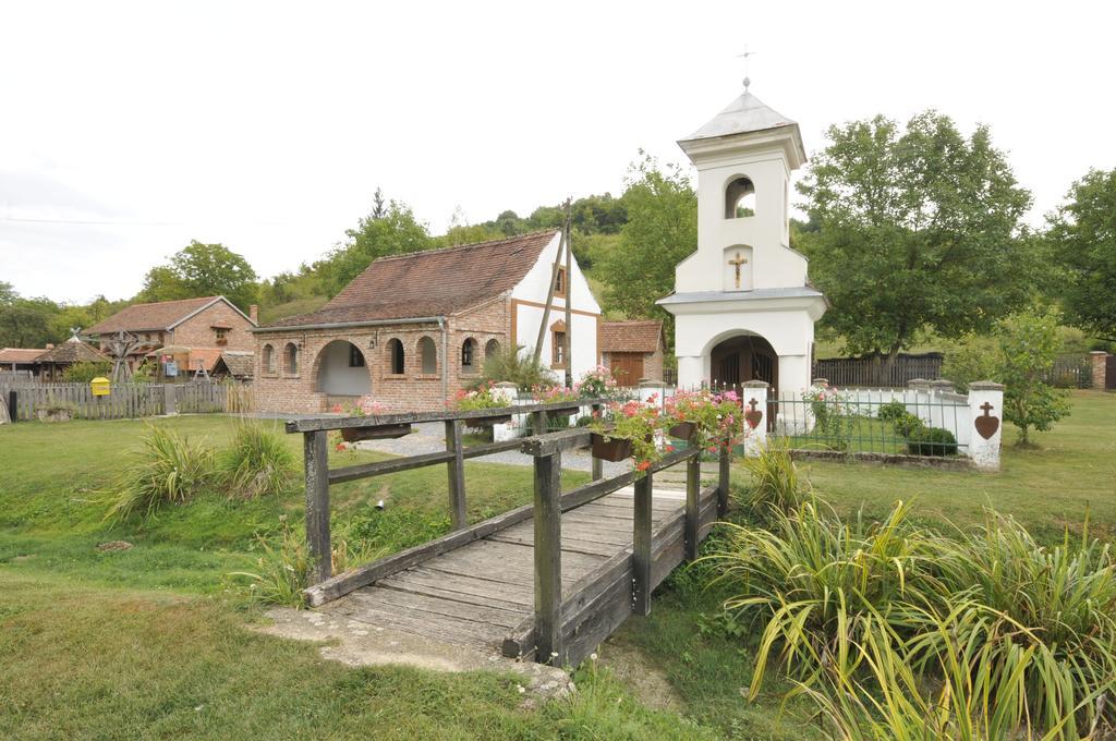 Country House Tunjina Kuca Stara Kapela Guest House Pavlovci Exterior foto