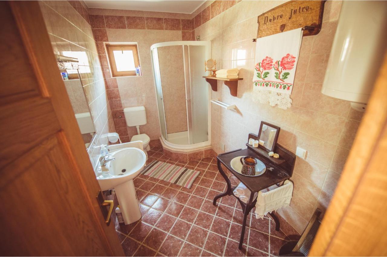 Country House Tunjina Kuca Stara Kapela Guest House Pavlovci Exterior foto