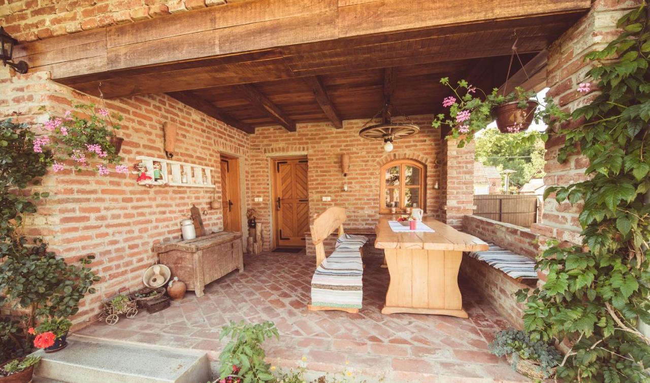 Country House Tunjina Kuca Stara Kapela Guest House Pavlovci Exterior foto